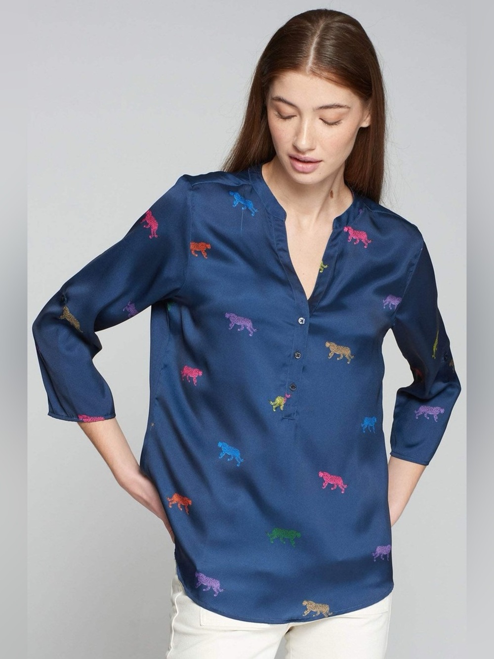 Vilagallo Leopard Print Satin Blouse Blue Size 48 Animal Print Tunic Top